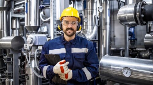 Portrait,Of,Petroleum,Refinery,Worker,In,Safety,Work,Wear,Standing Portrait,Of,Petroleum,Refinery,Worker,In,Safety,Work,Wear,Standing